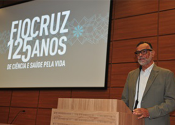 Foto: Peter Ilicciev Presidente da Fiocruz, Mario Moreira conduziu a cerimônia de celebração dos 125 anos da instituição