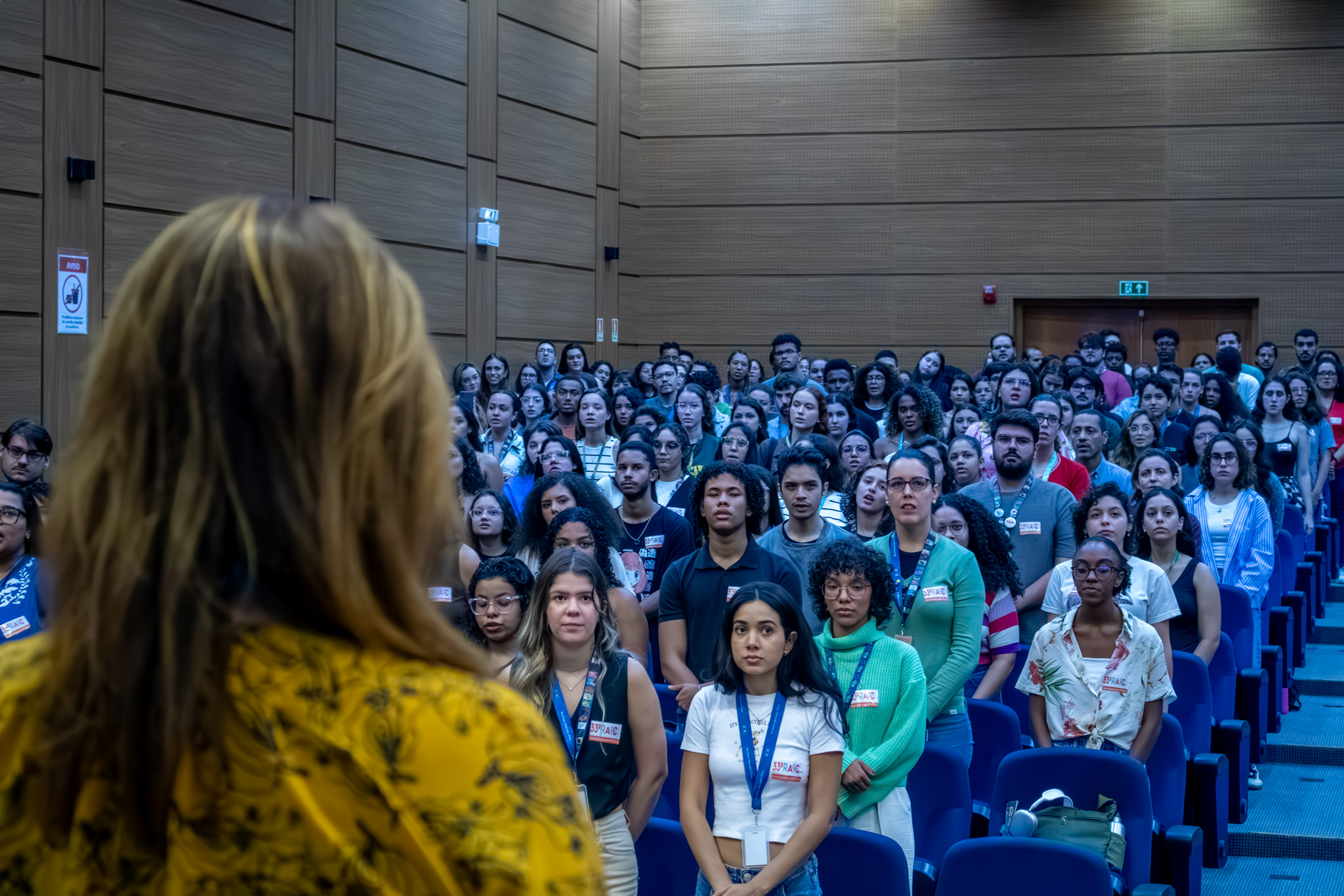 Estudantes de iniciação científica lotaram o auditório de Bio-Manguinhos, na abertura da 33ª RAIC