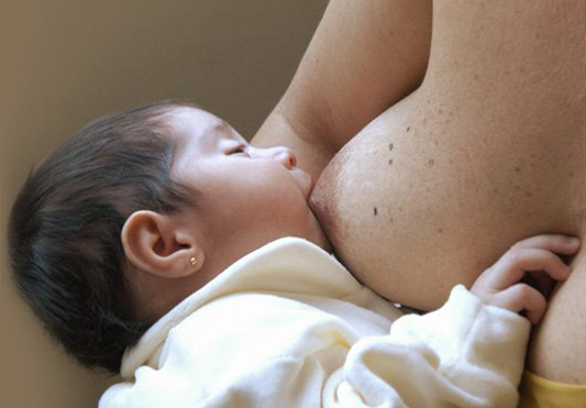 Bebê mamando