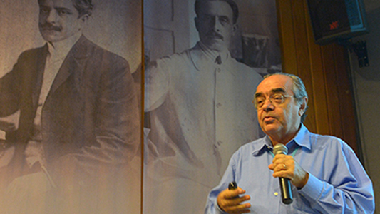 Carlos Morel