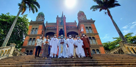 Comitiva Ioruba e integrantes da Fiocruz