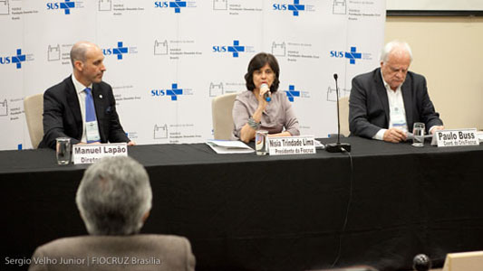Nísia Trindade, Paulo Buss e Manoel Lapão