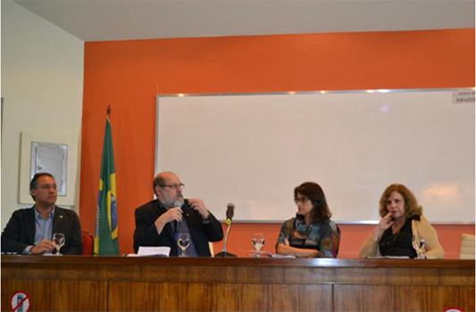 Foto dos debatedores 