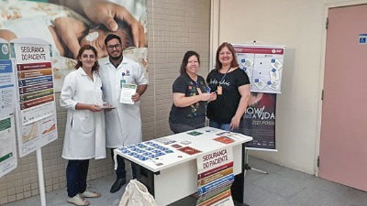 Médicos e pacientes no IFF