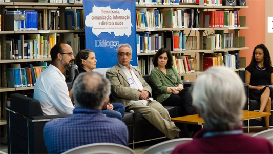 Fotos dos participantes da conferência de abertura 