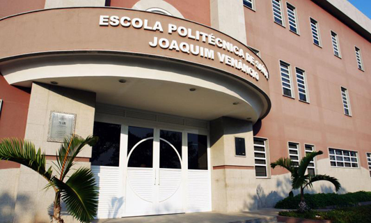 Entrada do prédio da Escola Politécnica