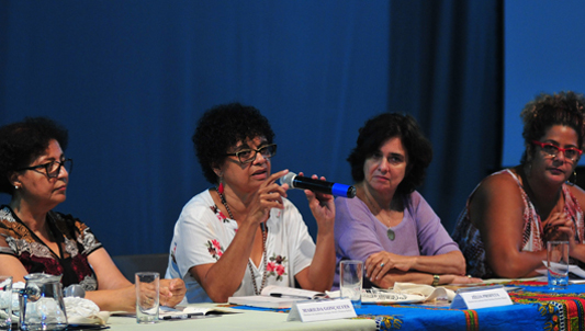 Zélia Profeta, Marilda Gonçalves, Nísia Trindade Lima e Roseli Rocha 