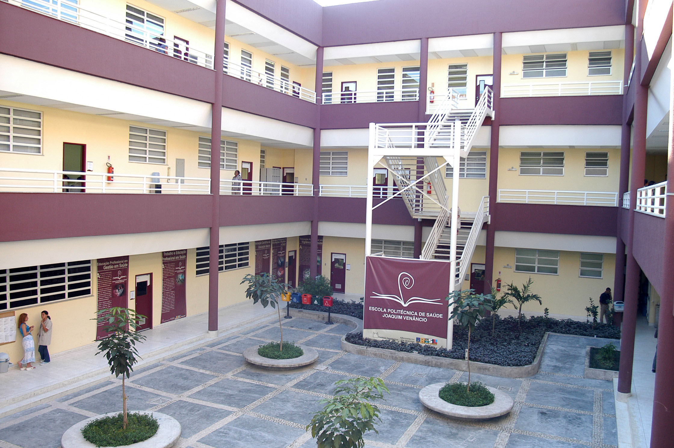 Área interna da Escola Politécnica de Saúde Joaquim Venâncio