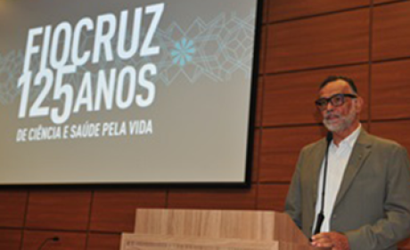 Foto: Peter Ilicciev Presidente da Fiocruz, Mario Moreira conduziu a cerimônia de celebração dos 125 anos da instituição