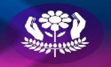 Logo marca da semana. São duas mãos aos lados de uma flor com ramos de folhas abaixo