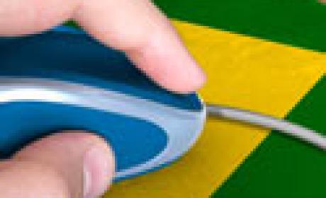 Fotomontagem: Bruno Oliveira/Fiocruz Mouse corre sobre a bandeira do Brasil