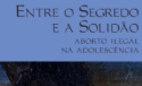 Livro | Entre o Segredo e a Solidão Livro | Entre o Segredo e a Solidão