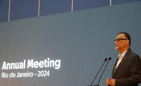 Presidente da Fiocruz Mario Moreira discursa na mesa de abertura do Rio Health Forum