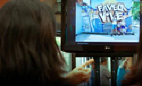 Imagem: Icict Mulher na exposição