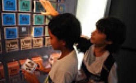 Programação oferece atividades culturais, históricas e científicas (Foto: Peter Iliciev) Crianças visitando o Ciência em Cena