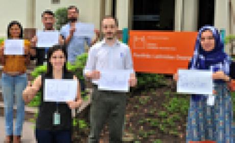 Foto: Peter Iliciev Seis estudantes estrangeiros