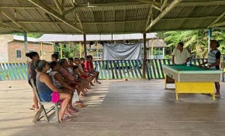 Foto: Divulgação Pessoas esperando atendimento em um posto de saúde