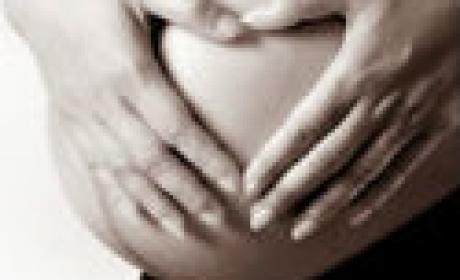 Foto: Instituto Fernandes Figueira/Fiocruz Mulher grávida acaricia a barriga