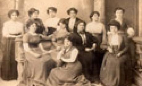 Médicos descobriram na virada do século que o aborto era amplamente empregado como método contraceptivo por mulheres casadas (Foto: Acervo Agência Fiocruz de Notícias) Mulheres reunidas