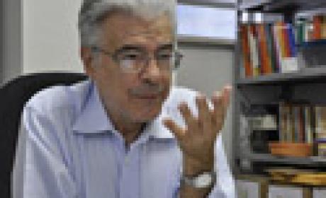 Foto: Sérgio Eduardo de Oliveira/Acervo Radis/Ensp Close no médico