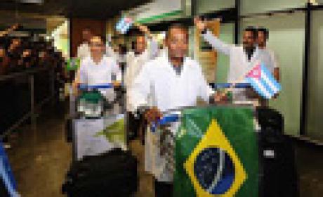 Foto: Informe Ensp Médicos aprovados no Programa em chegada ao Brasil