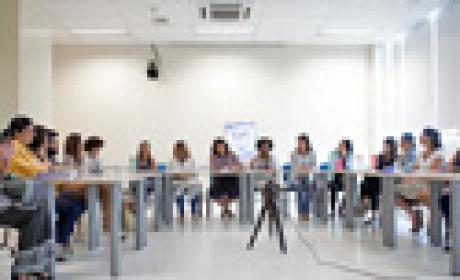 Foto: Sérgio Velho Junior Mulheres e meninas pesquisadoras da Fiocruz Brasília