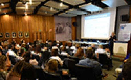 Criada em 2007, a Rede Pesquisas sobre Mudanças Climáticas Urbanas reúne mais de 600 cientistas em 150 cidades (Foto: Gutemberg Brito) Foto do auditório do IOC com participantes da rede