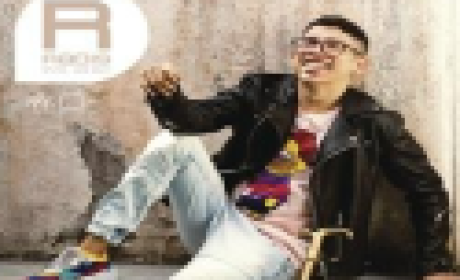 Imagem: Ensp Capa da Radis mostra um adolescente de muleta sentado