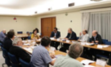 Integrantes do conselho na sala onde aconteceu a reunião