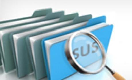 Relatório fiscalizou oferta de saúde pública e privada e apontou desigualdades. Imagem: Luciana Baptista/Portal Fiocruz Imagem de pastas de arquivos com lupa passando sobre a sigla SUS