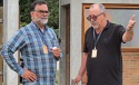 Mario Moreira (esquerda) em visita ao Horto Escola, do CFMA Mario Santos Moreira conhece o espaço e demonstra intenção de trazer outras unidades para o local