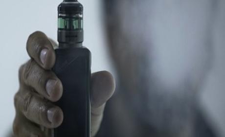 Vape de cigarro eletrônico