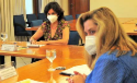 Foto: Pedro Paulo Gonçalves Nísia Trindade e Jacqueline Ward