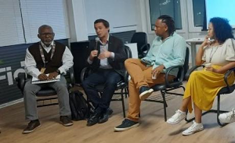Foto: Divulgação Participantes do encontro reunidos